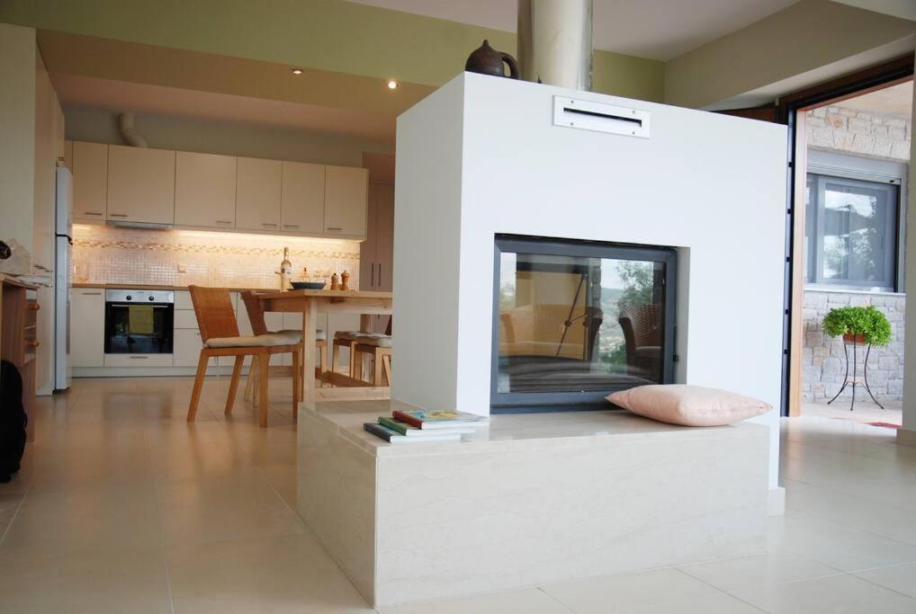 Nafplio, Hill With An Amazing View Apartment Luaran gambar