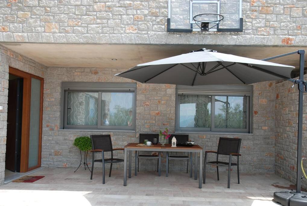 Nafplio, Hill With An Amazing View Apartment Luaran gambar